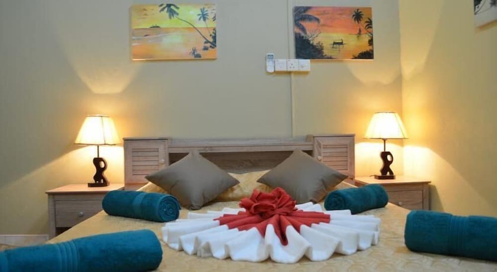 Kalaafaanu Retreat - View 12