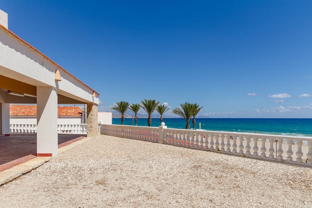 Bliss Dhigurah - View 99