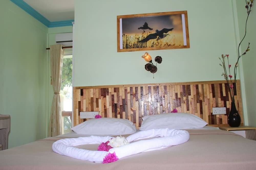 Medhufaru Inn - View 15