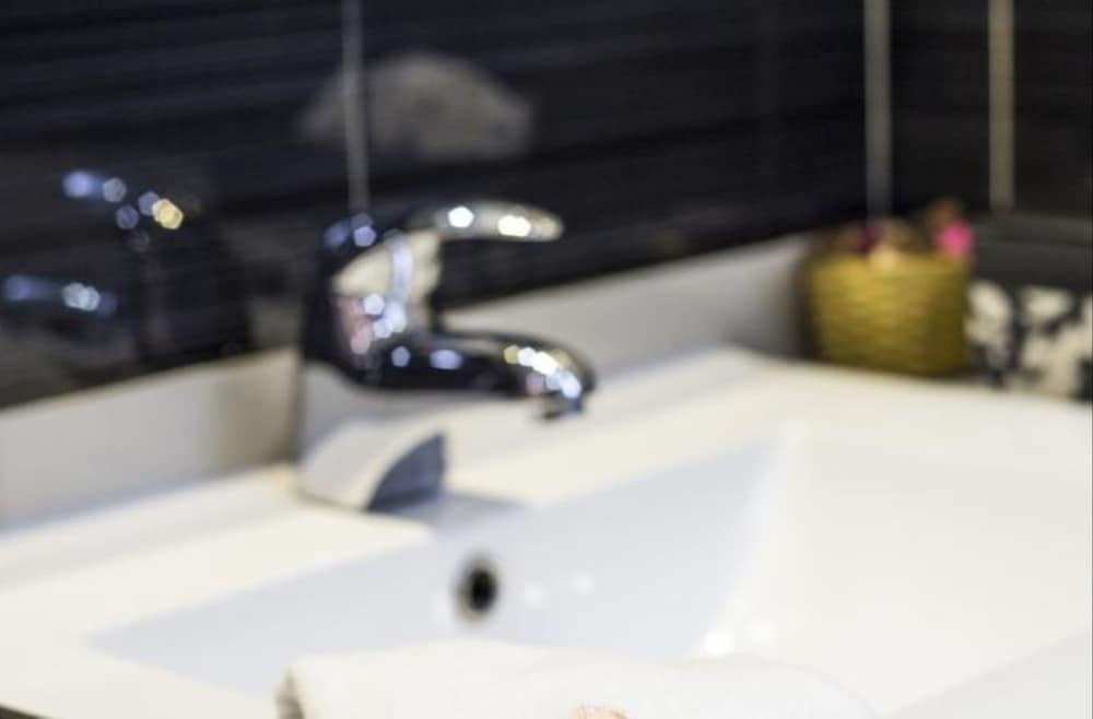 Whiteharp Beach Inn - View 16