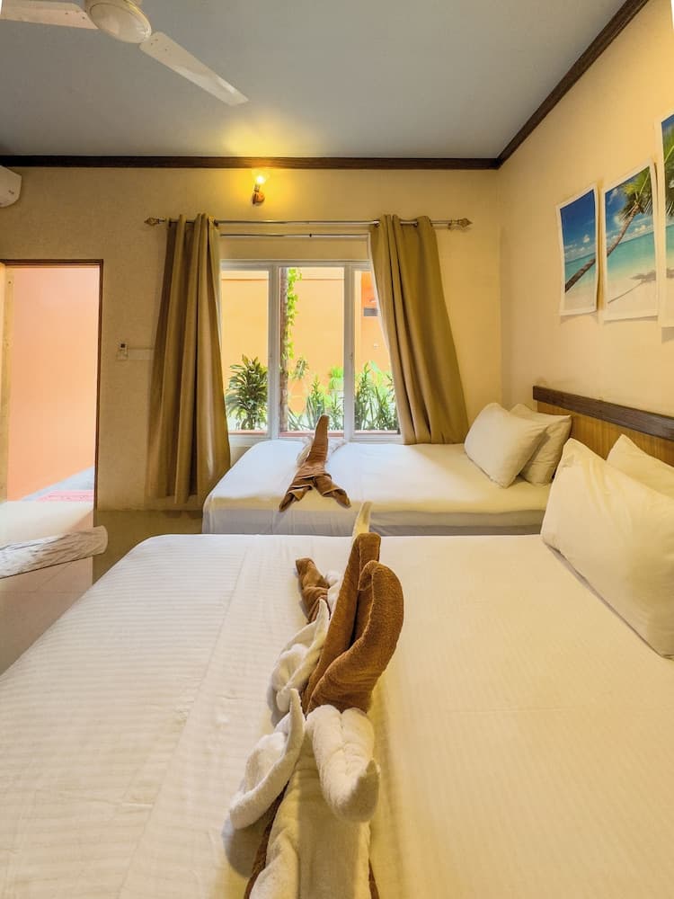 Ari Stay Thoddoo - View 7