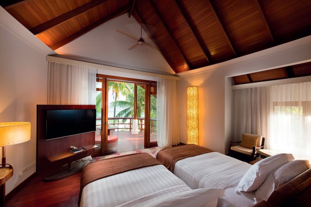 Constance Halaveli - View 16