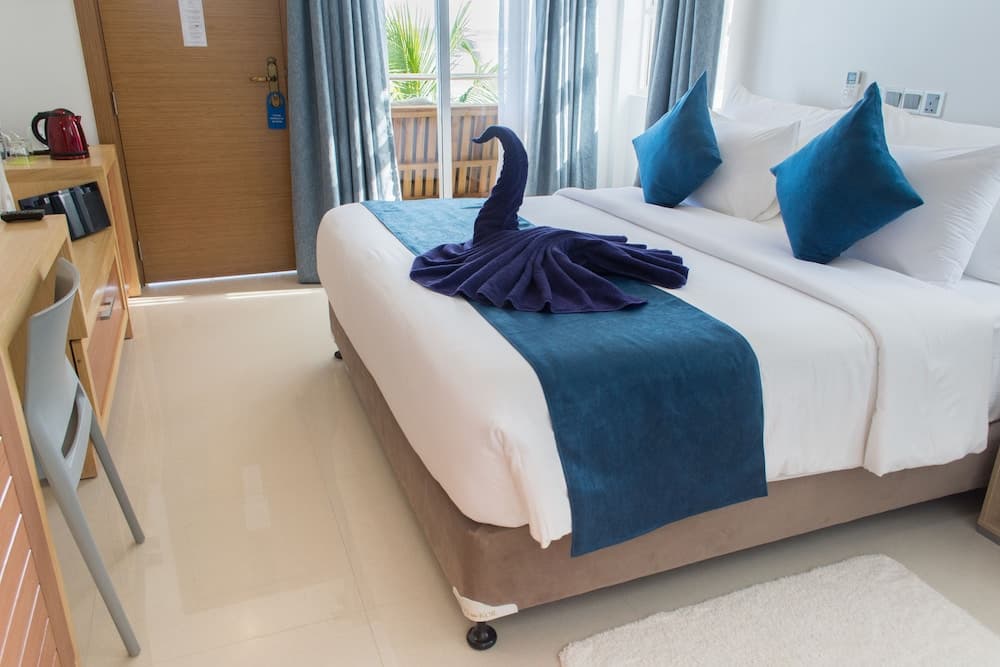 Reef Edge Thulusdhoo - View 5