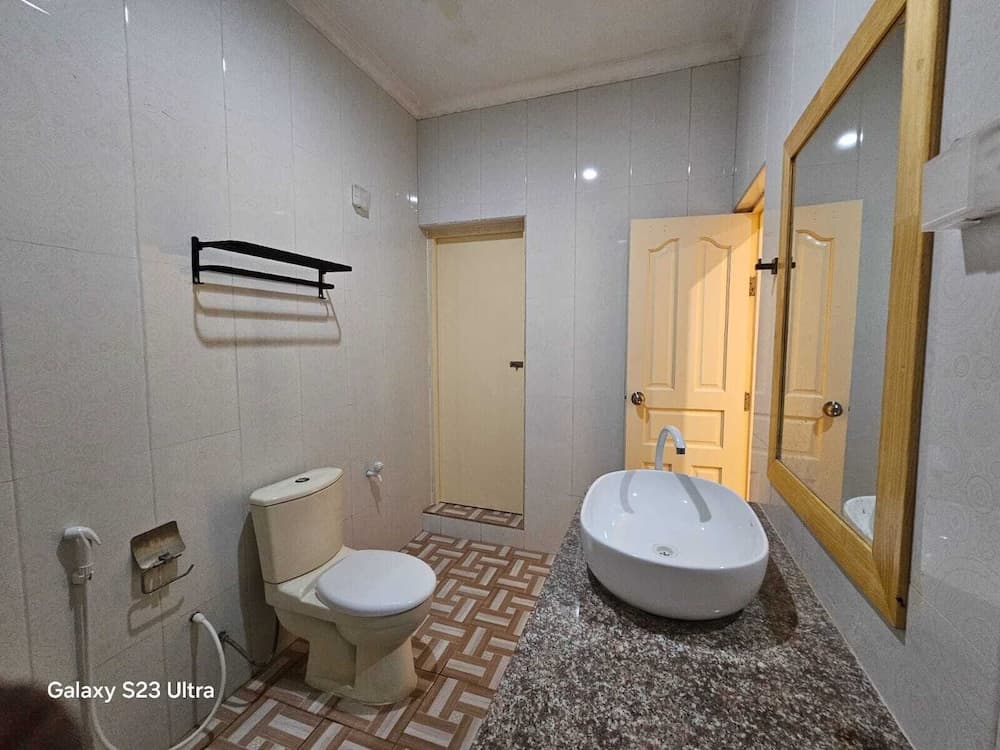 Kuri Himandhoo Inn - View 16