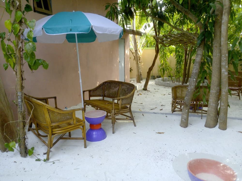 Dhon Fulhafi Inn - View 13