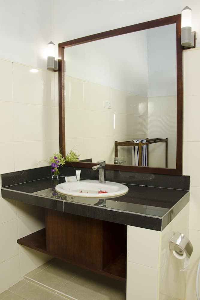 Lagoon View Maldives - View 65