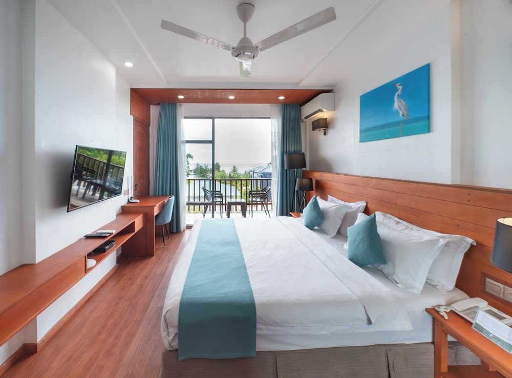 Araamu Hotels Maldives - View 85