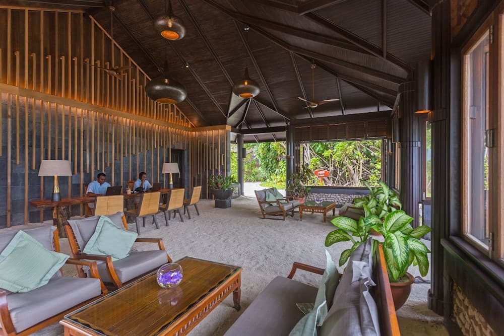 Komandoo Maldives Island Resort - View 2