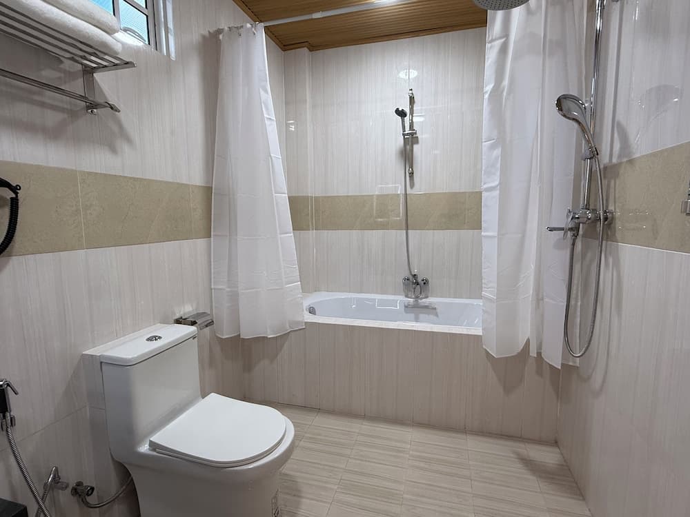 Breeze Haven Surf Retreat - View 27