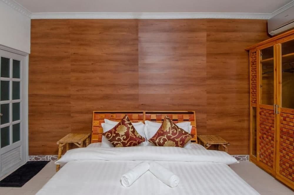 Paradise Retreat - View 7