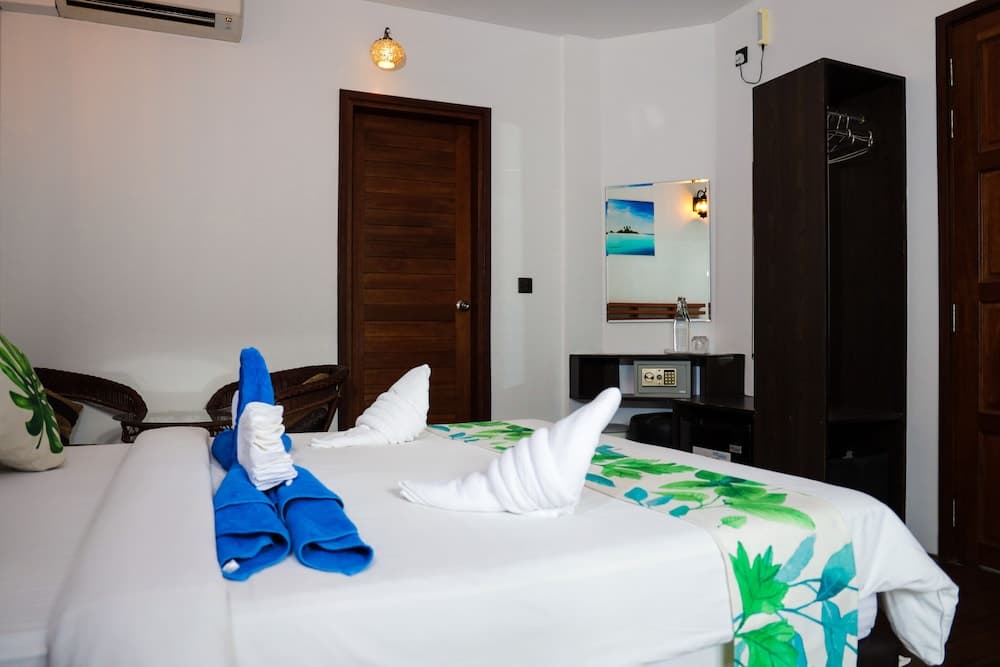 Palm Residence - View 8