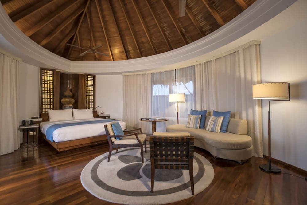 Constance Halaveli - View 54