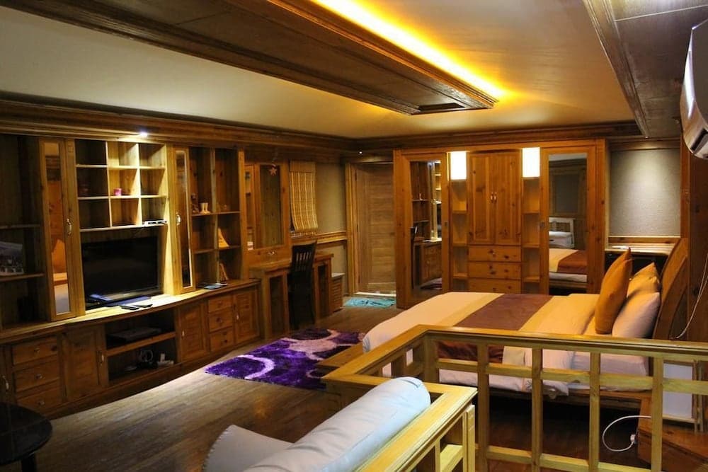 Eureka Serenity Athiri Inn - View 12