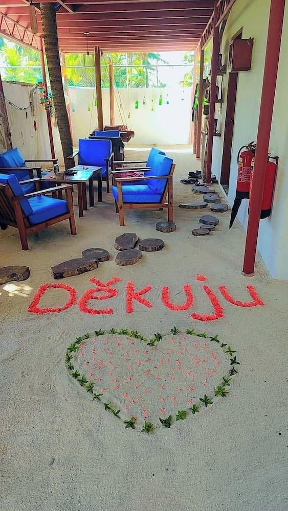 Mandhoo Inn - View 13