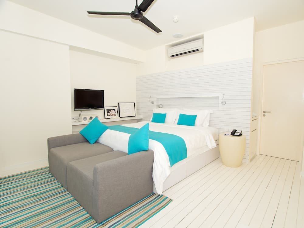 Holiday Inn Resort Kandooma Maldives by IHG - View 23