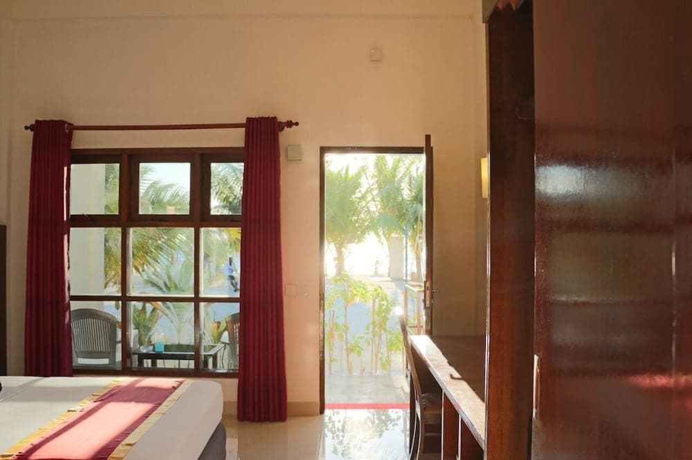 Lagoon View Maldives - View 50