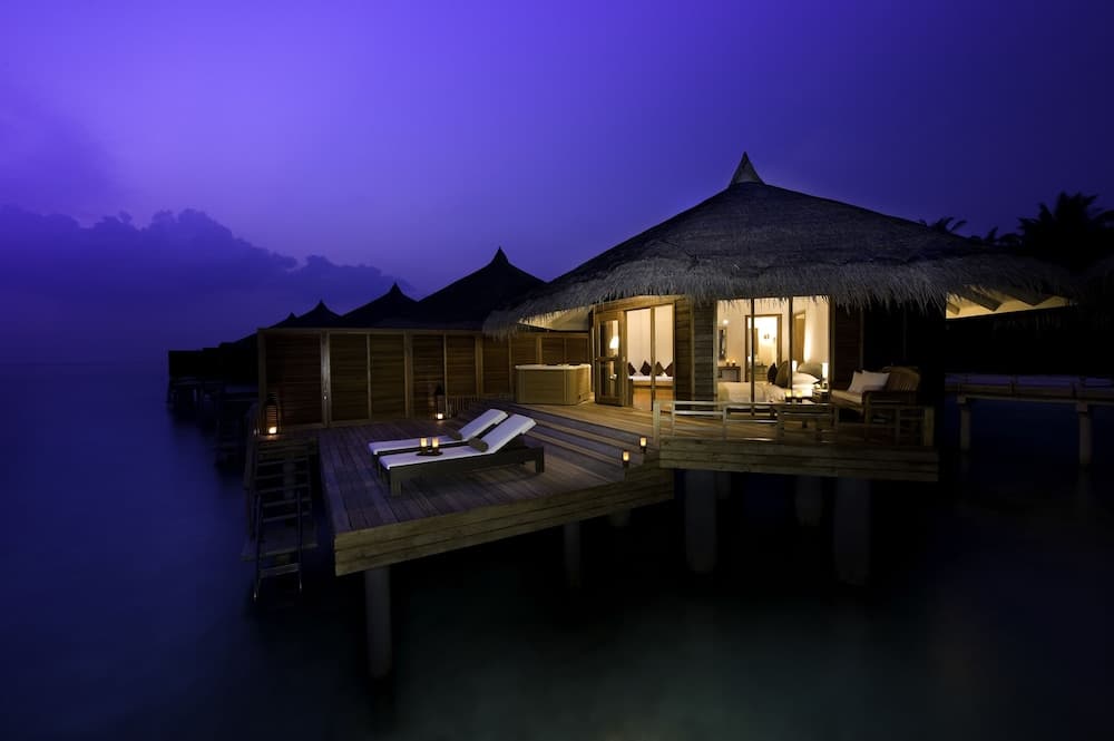Kuramathi Maldives - View 100
