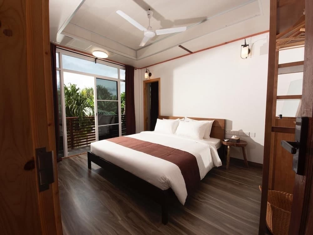 Lhohi White Sand - View 1