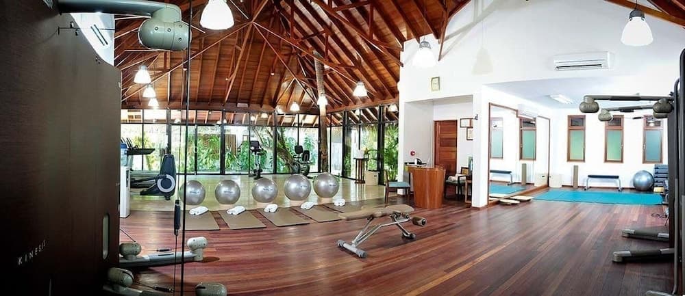 Constance Halaveli - View 68