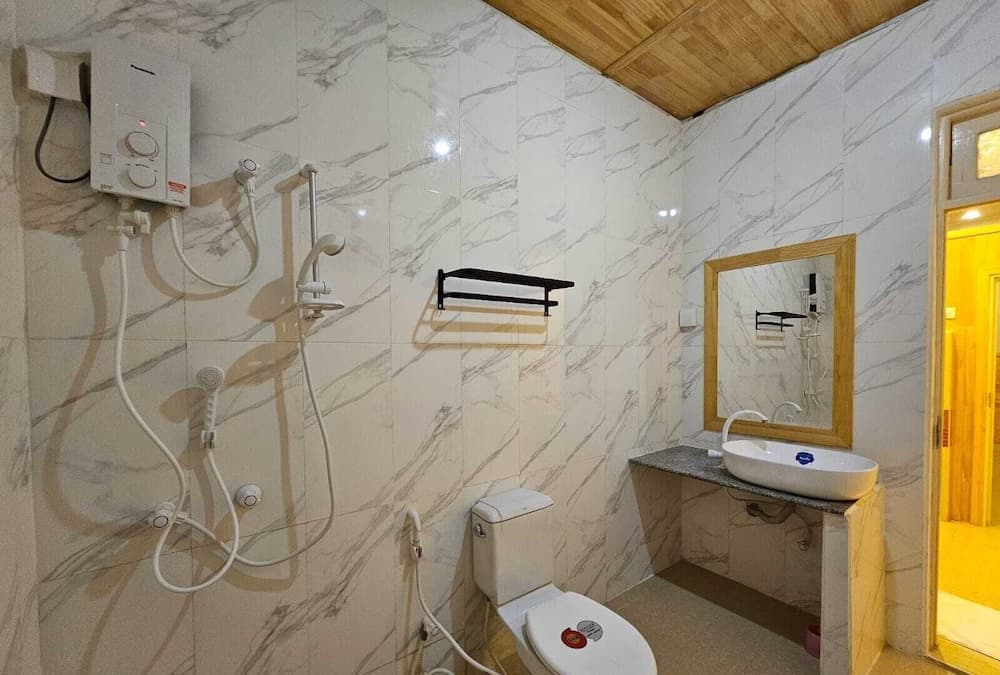 Kuri Himandhoo Inn - View 11