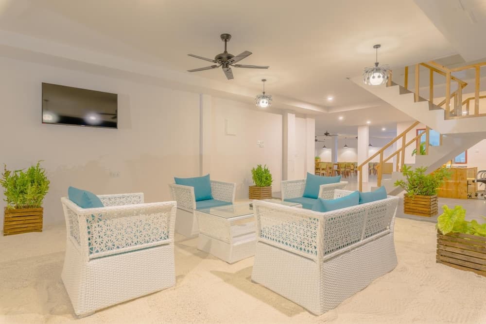 White Sand Dhigurah - View 25