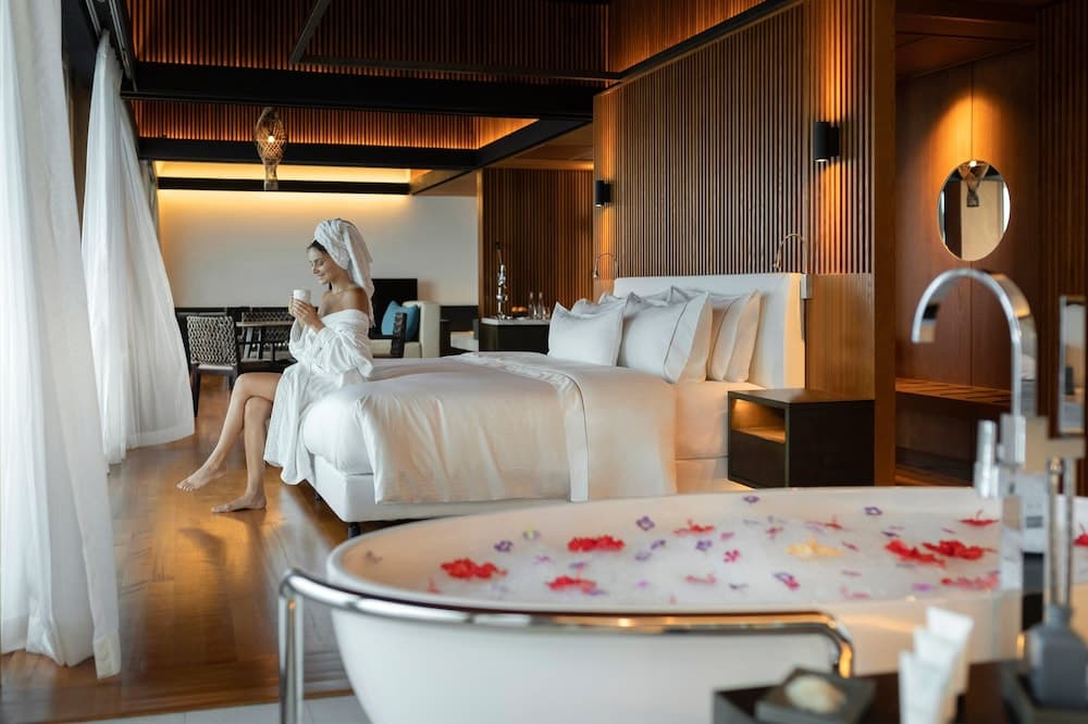 The Westin Maldives Miriandhoo Resort - View 40