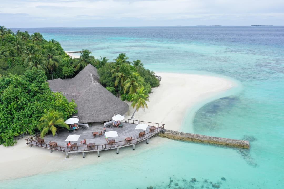 Makunudu Island- An Intimate Hideaway - Book from 30 August 2026 - Stay 7 Nights or More and Enjoy 30 Percent Off Shared Roundtrip Speedboat and Spa - Vali - View 1