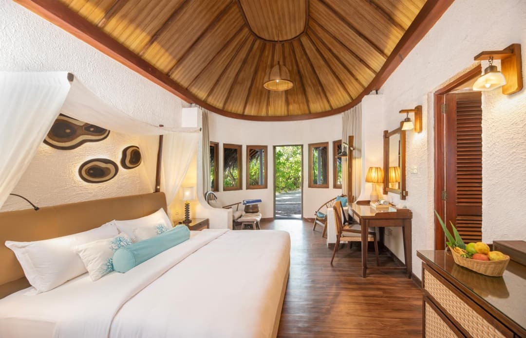 Makunudu Island- An Intimate Hideaway - Book from 30 August 2026 - Stay 7 Nights or More and Enjoy 30 Percent Off Shared Roundtrip Speedboat and Spa - Vali - View 3